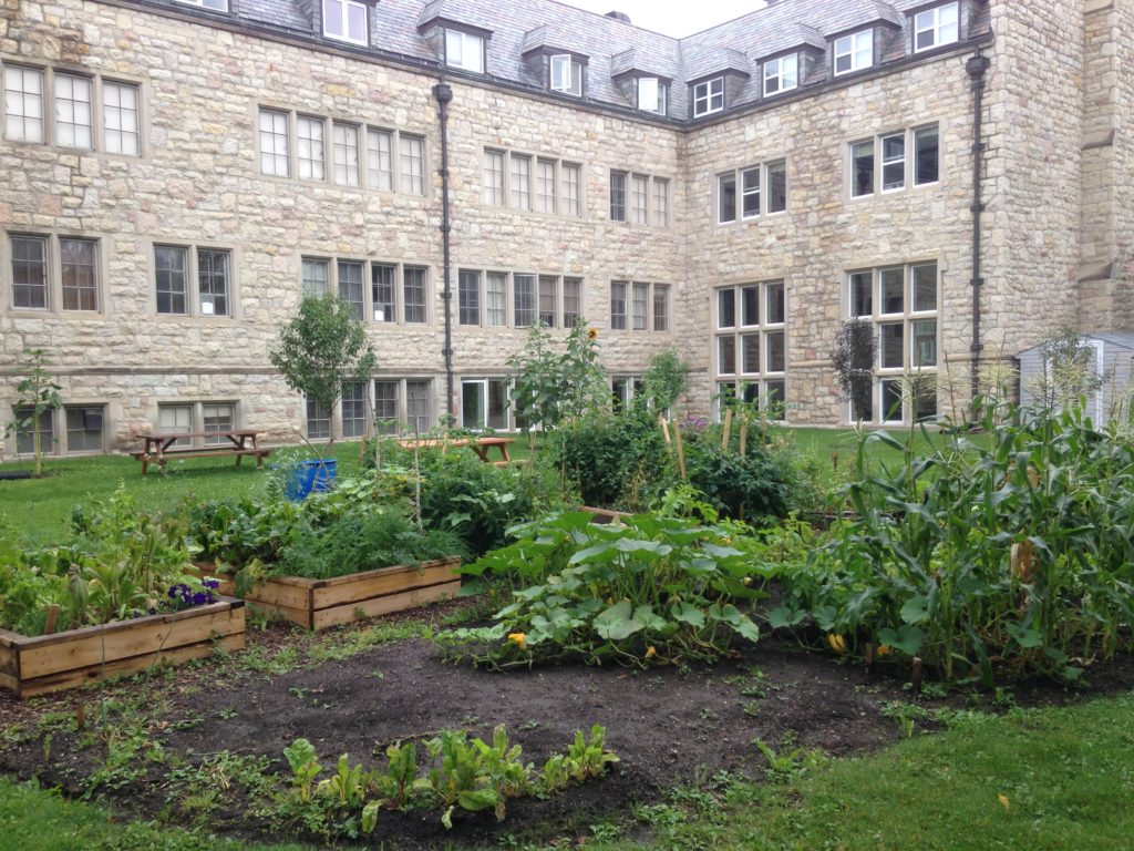Gardens_Univ